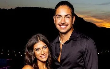 Claudia and Austen from Love Island Australia