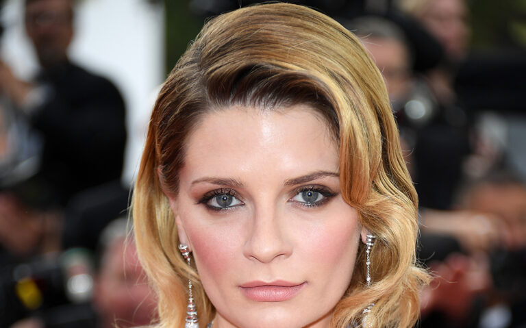 Neighbours on 10 welcomes Mischa Barton