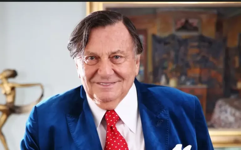 Barry Humphries: A Life of Laughs on Channel 9