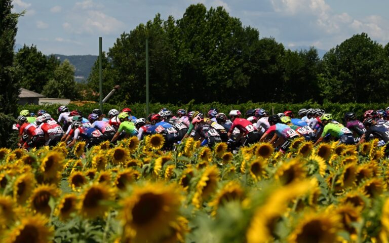 2023 Cycling Grand Tours on SBS