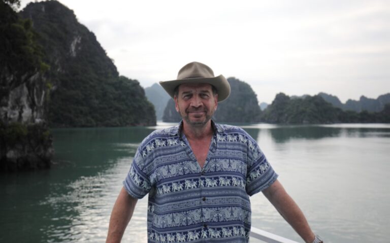 Amazing Railway Adventure with Nick Knowles on SBS