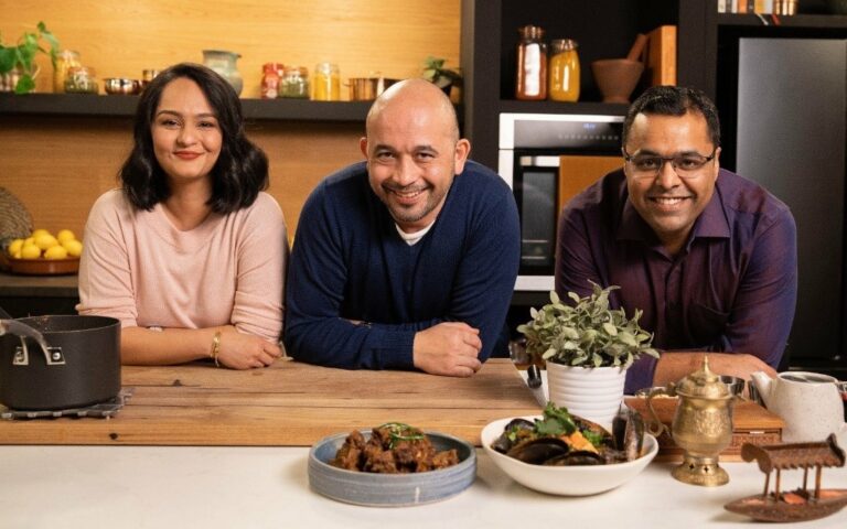 SBS celebrates the Festivals of Light with unmatched, distinctive content to light up all Australians - SBS is celebrating Diwali, Deepavali, Bandi Chhor Diwas and Tihar for the second year with an exciting collection of digital, video and audio content to entertain and share the colour and festivities of Diwali with all Australians.