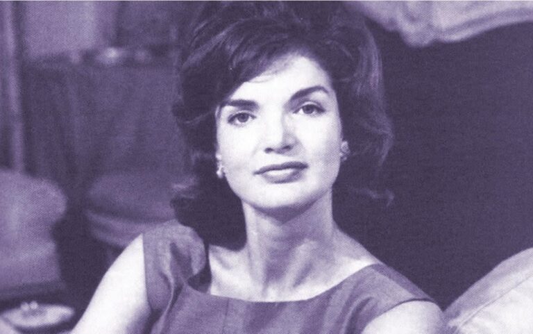 Jackie and Lee: A Tale of Two Sisters on SBS