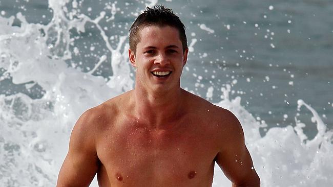 Vale | Johnny Ruffo
