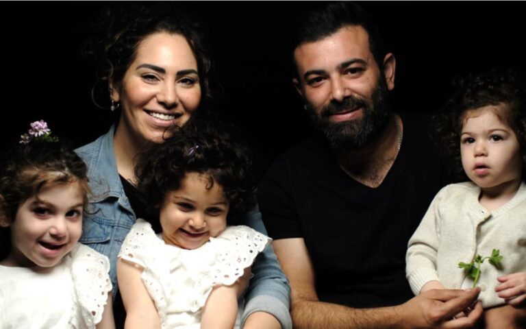 Meet the Neighbours on SBS