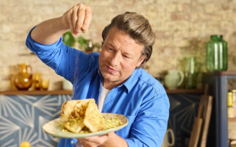 Jamie's 5 Ingredient Mediterranean on 10