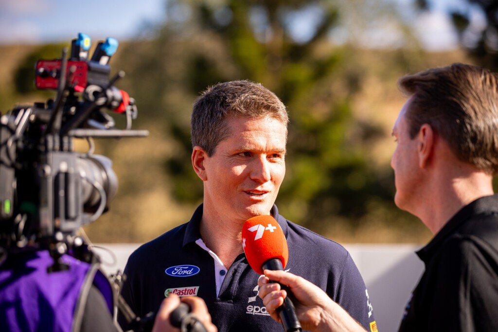 Seven secures new motorsport deal