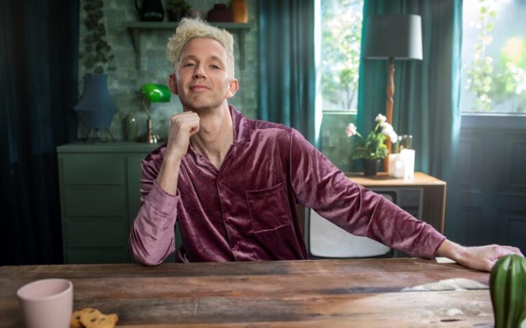 Celebrate Christmas on Binge with festive content