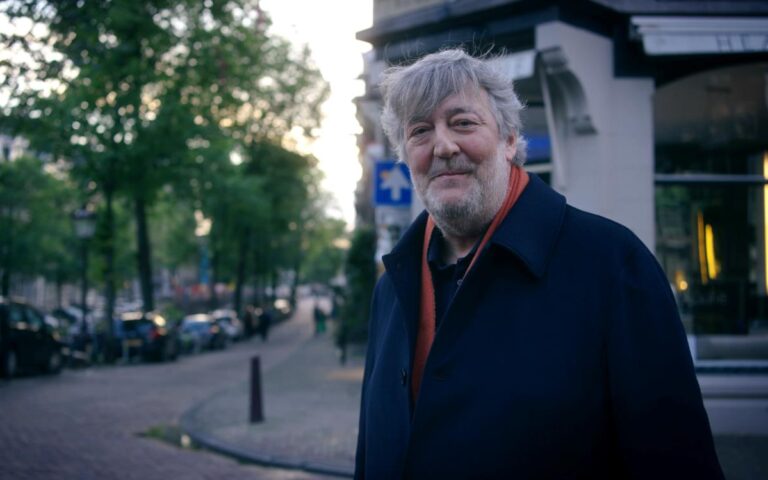 Stephen Fry: Willem and Frieda on SBS