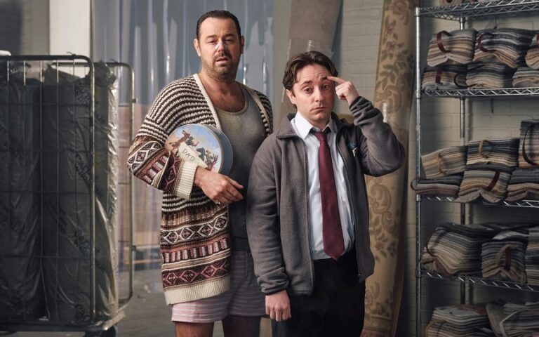 Mr Bigstuff on Binge