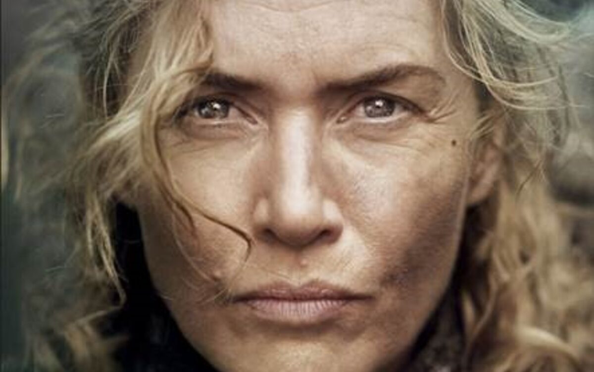 Lee with Kate Winslet trailer