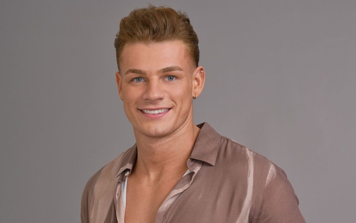 Aussie Shore on Paramount+adds Callum Hole to the cast