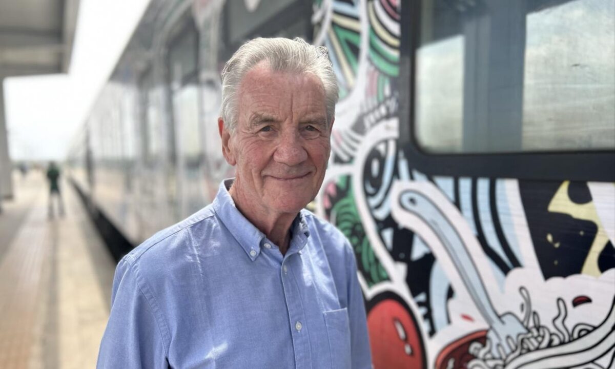 Michael Palin In Nigeria on SBS and SBS on Demand S1E1