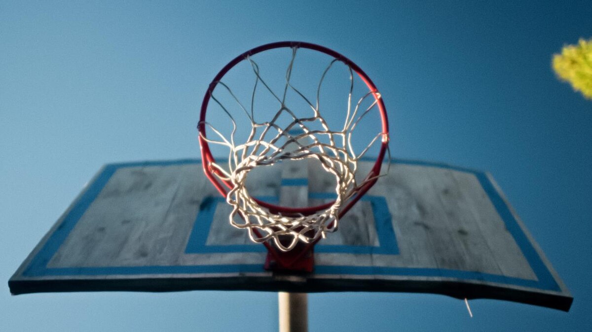 Uninterrupted: The Real Stories Of Basketball on SBS Viceland and SBS on Demand S1E1 and S1E2