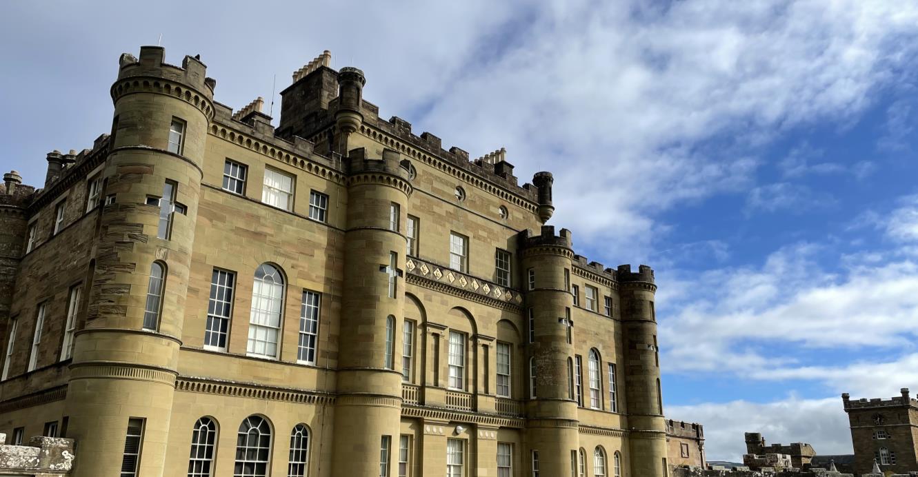 Castle Secrets on SBS and SBS on Demand S1E1