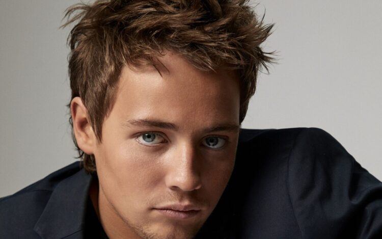 Podcast | Lee Tiger Halley (Boy Swallows Universe)