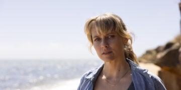 ABC Upfronts 2025 | The Family Next Door