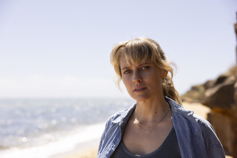 ABC Upfronts 2025 | The Family Next Door