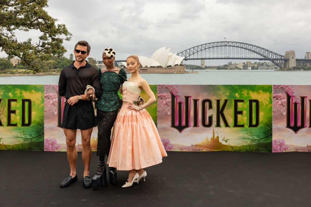 MOVIE | Wicked cast tour Australia