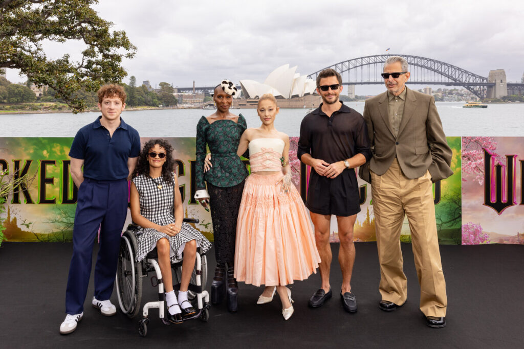 MOVIE | Wicked cast tour Australia