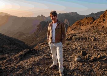 Solar System with Brian Cox on ABC and ABC iview S1E5