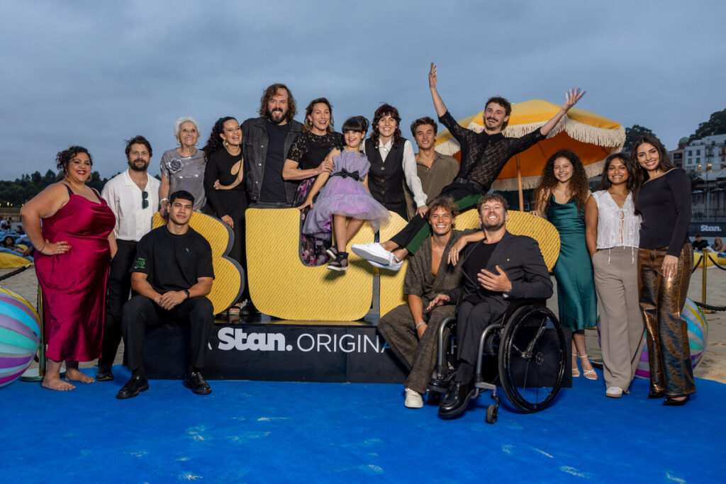 Bump on Stan cast celebrate final season