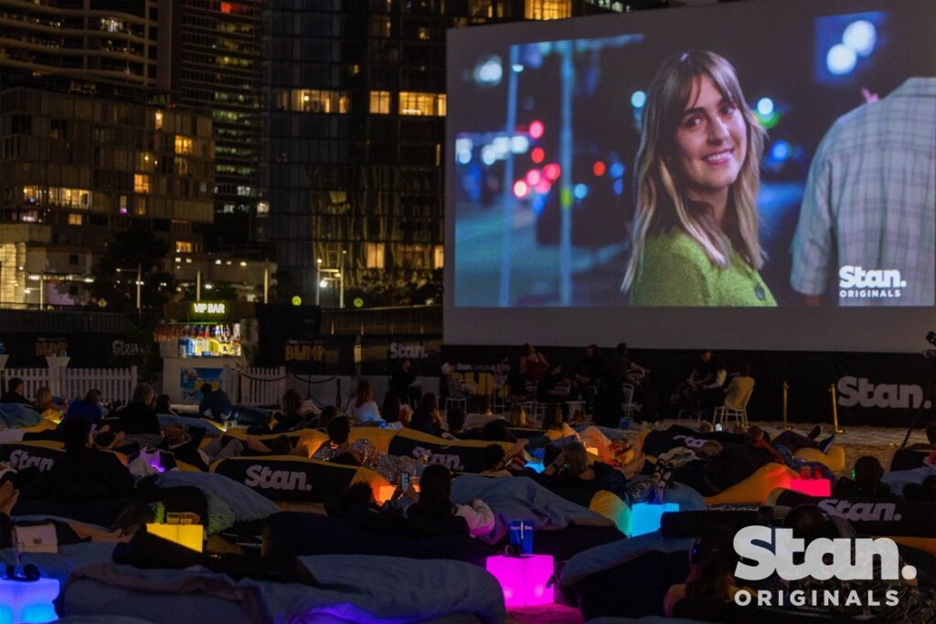 Bump on Stan cast celebrate final season