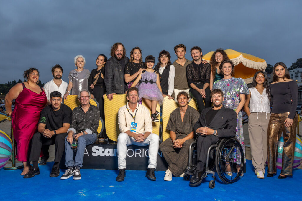 Bump on Stan cast celebrate final season