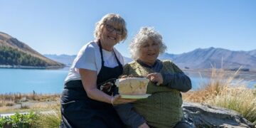 Miriam Margolyes in New Zealand on ABC and ABC iview S1E2