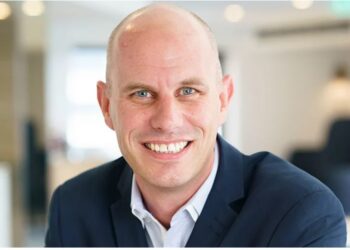 Chris Oliver-Taylor to depart the ABC