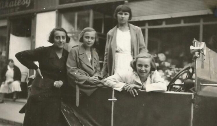 999 The Forgotten Girls Of The Holocaust on SBS and SBS on Demand