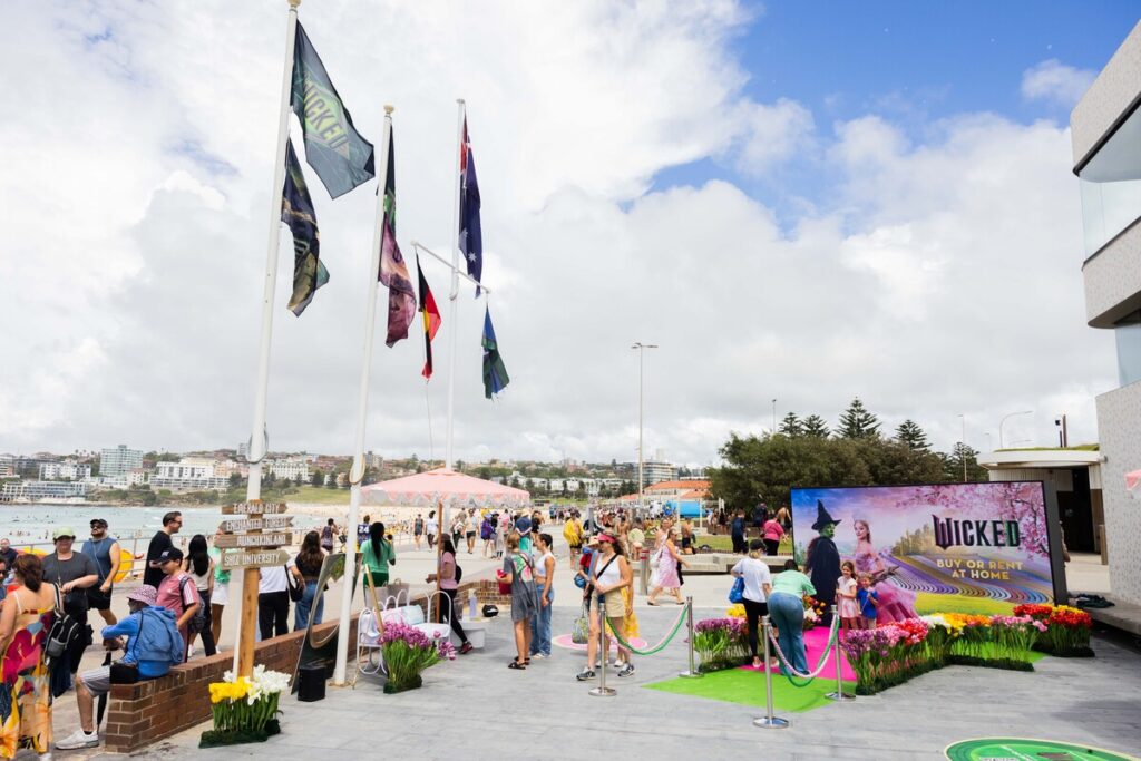 MOVIE | Wicked arrives at Bondi with 'Summer in Oz'