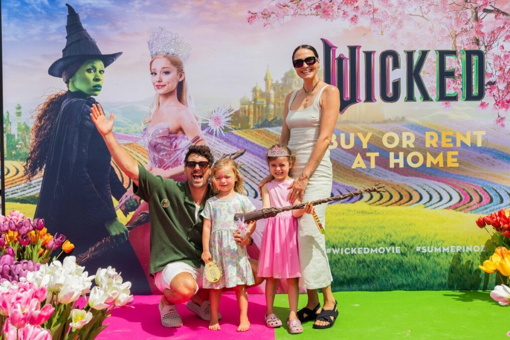 MOVIE | Wicked arrives at Bondi with 'Summer in Oz'