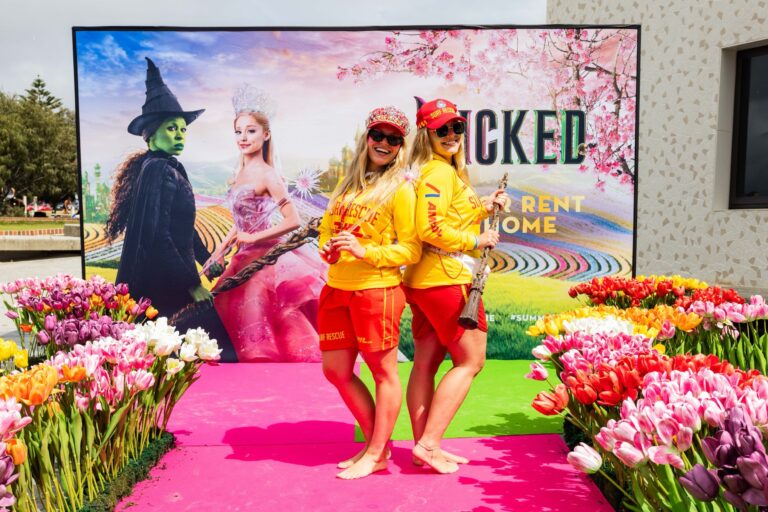 MOVIE | Wicked arrives at Bondi with 'Summer in Oz'