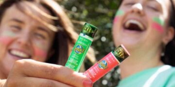 MOVIE | Wicked free pink and green zinc available at Bondi Beach