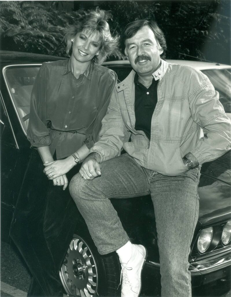 Liz Hayes announces new chapter