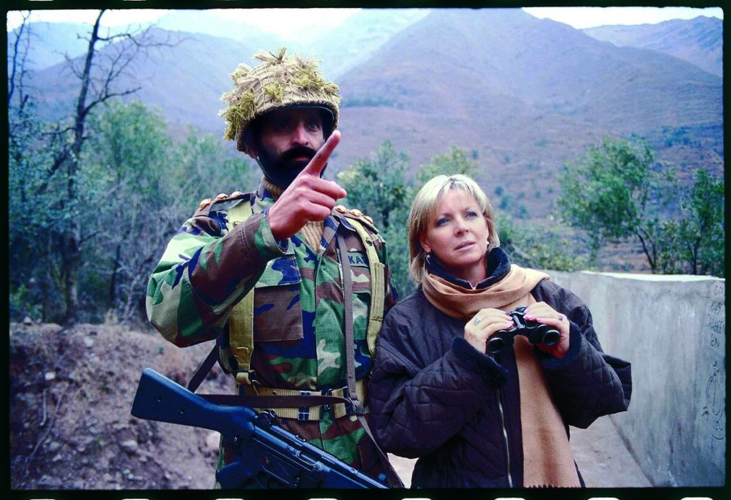 Liz Hayes announces new chapter