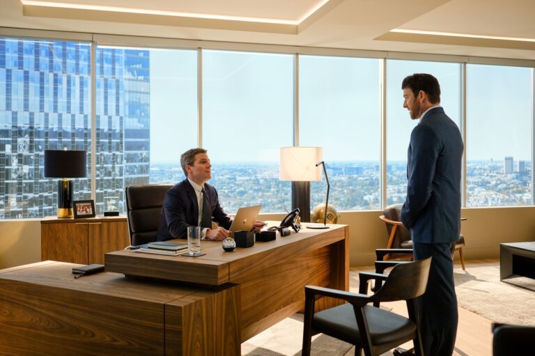 Suits LA on 7plus trailer