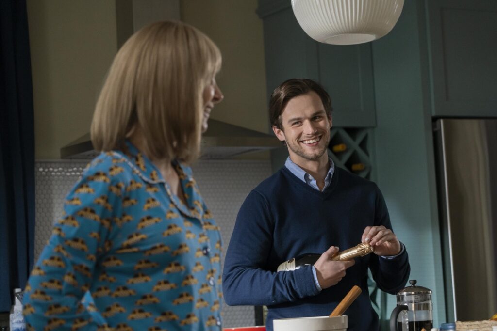 The Parenting on Binge with Lisa Kudrow trailer