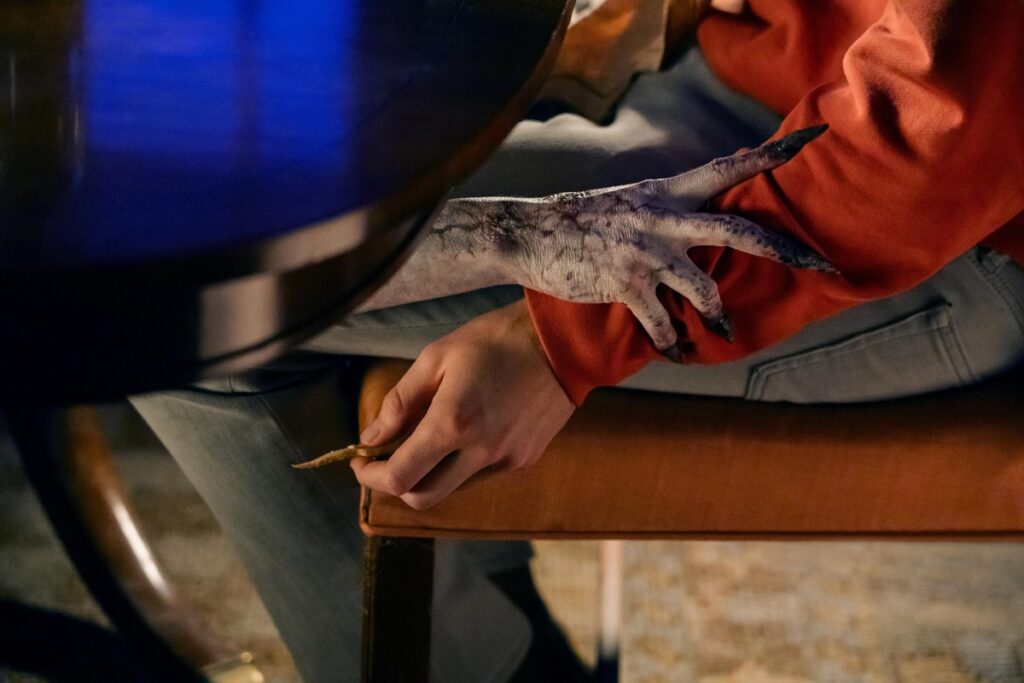 The Parenting on Binge with Lisa Kudrow trailer