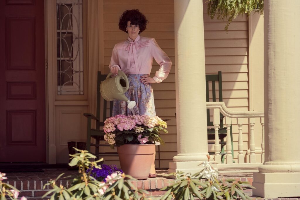 The Parenting on Binge with Lisa Kudrow trailer