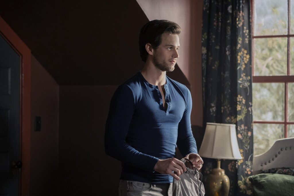 The Parenting on Binge with Lisa Kudrow trailer