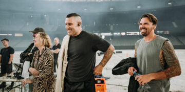 Parkway Drive take on Fox Footy theme song