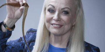 Australia: An Unofficial History on SBS and SBS on Demand S1E1