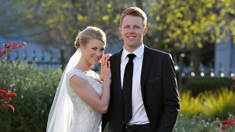 Hostage Rescue on SBS Viceland and SBS on Demand S1E1 and S1E2