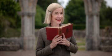 Killing Sherlock With Lucy Worsley on SBS and SBS on Demand S1E1