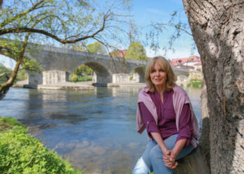 Joanna Lumley's Danube on ABC and ABC iview S1E1