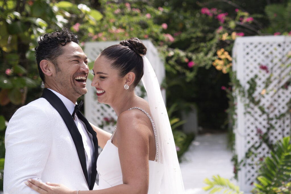 Recap | Stranded on Honeymoon Island on Channel 7 and 7plus S1E1