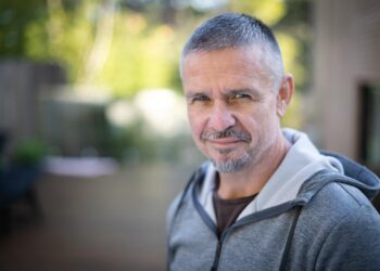 Who Do You Think You Are on SBS and SBS on Demand S16E8