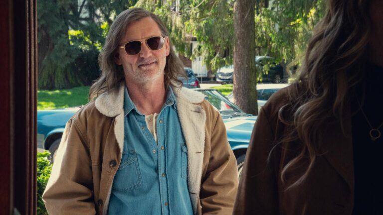 Too Much on Netflix new trailer